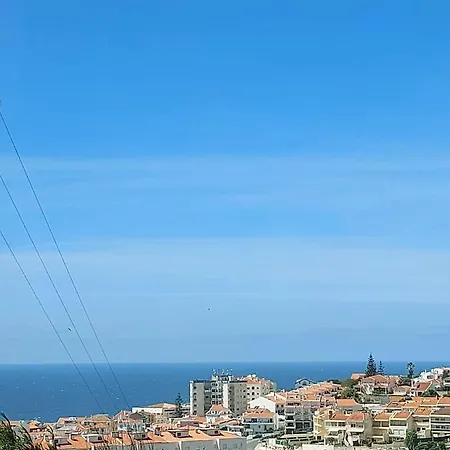 מלון Yellow House