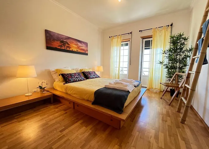 Yellow House Ericeira